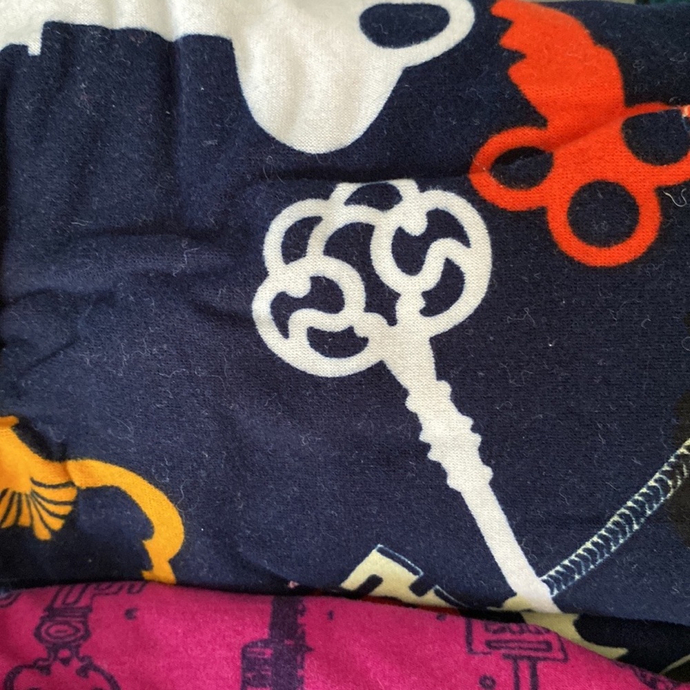 7 PAIRS LuLaRoe Skeleton Key Leggings BUNDLE - ONE SIZE (7) - various colors